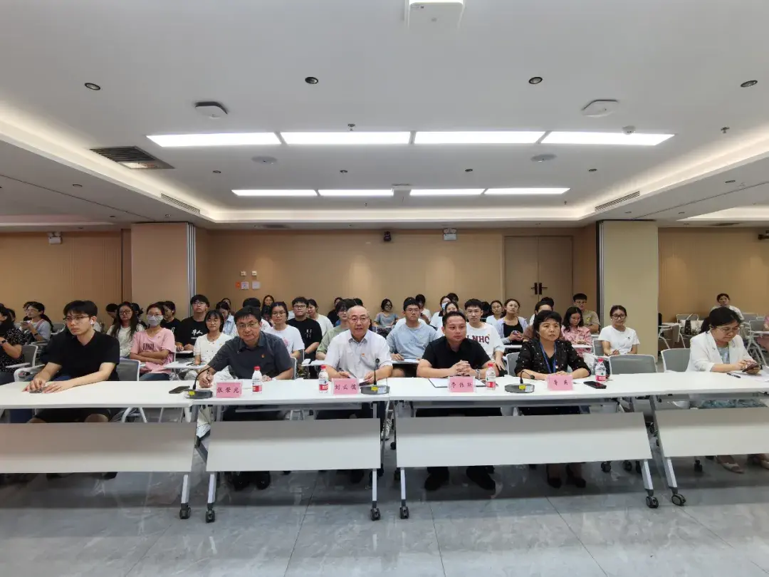 taptap点点官网联合南京医科大学、贵州医科大学开展大思政课活动