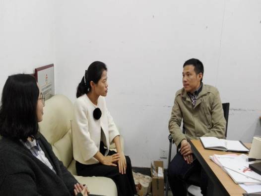 苏玉菊副院长在与人才交流(三).jpg